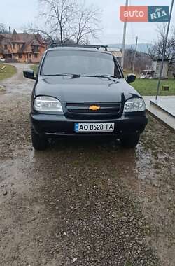 Chevrolet Niva  2006