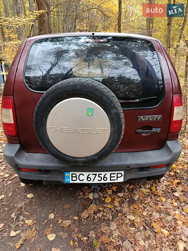 Chevrolet Niva 2004