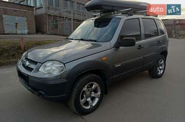 Chevrolet Niva  2010