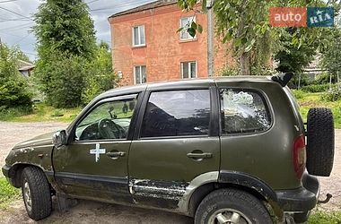 Chevrolet Niva 2005