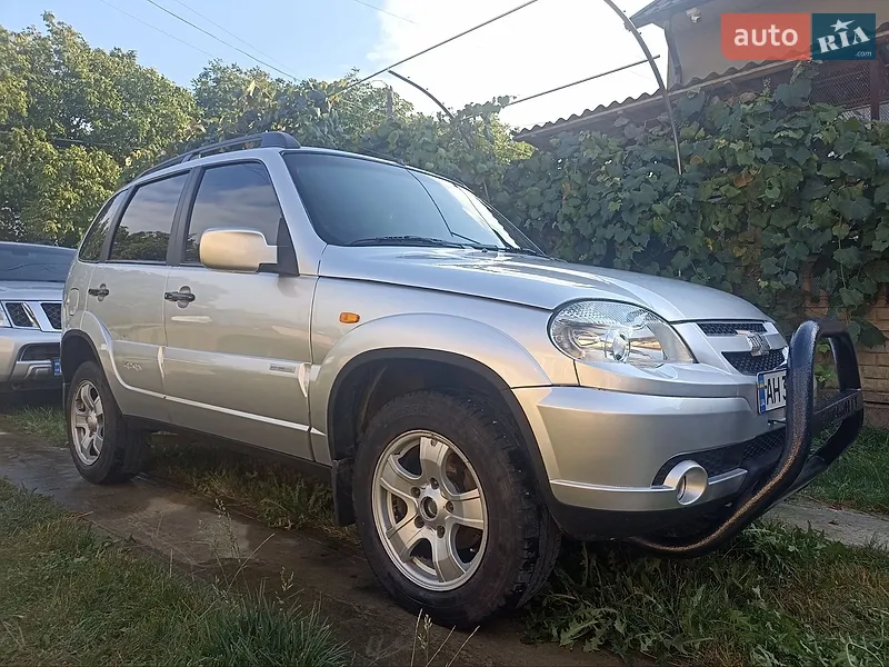 Chevrolet Niva 2011