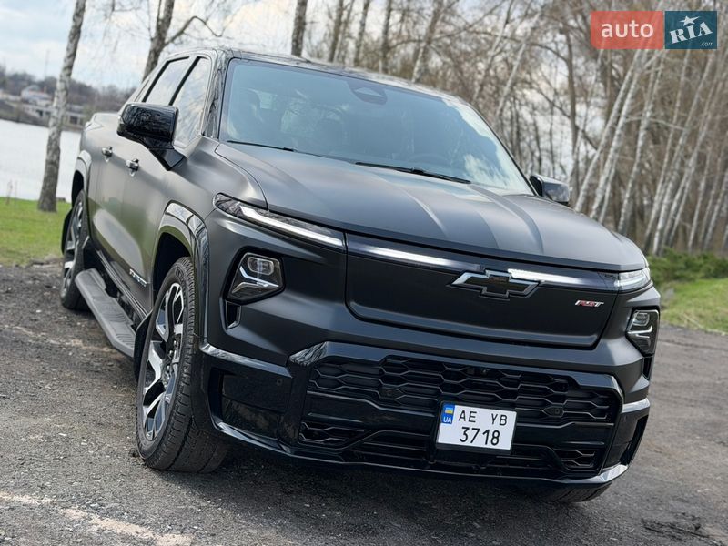 Легковые Chevrolet Silverado EV