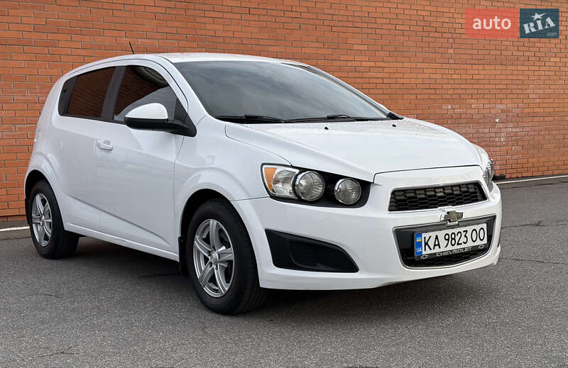 Хетчбек Chevrolet Sonic