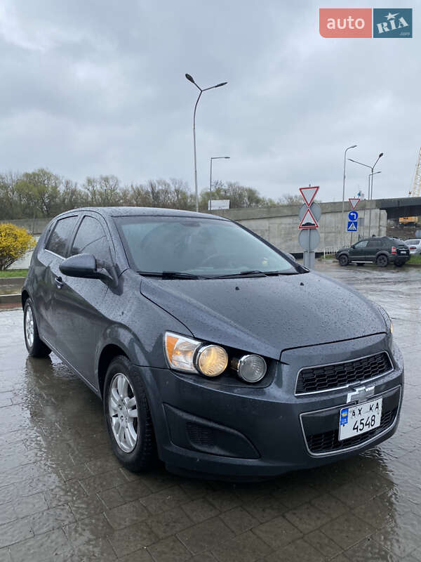 Хетчбек Chevrolet Sonic