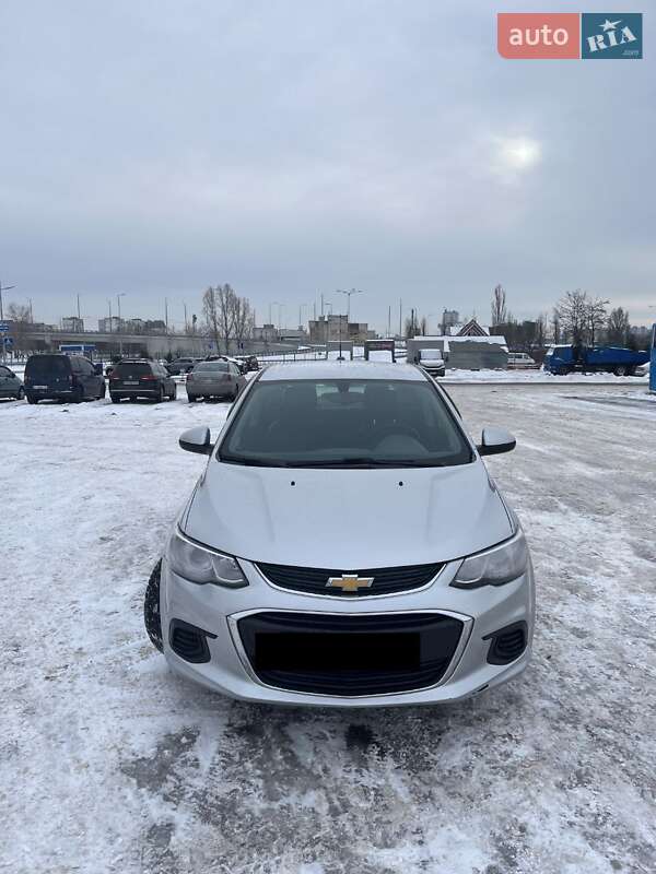 Седан Chevrolet Sonic