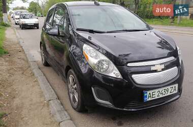 Chevrolet Spark EV port CCS1 2015
