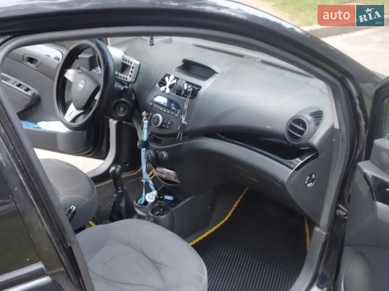 2011 Chevrolet Spark - мініатюра 2