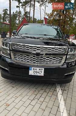 Chevrolet Suburban  2015