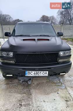 Chevrolet Suburban  2000