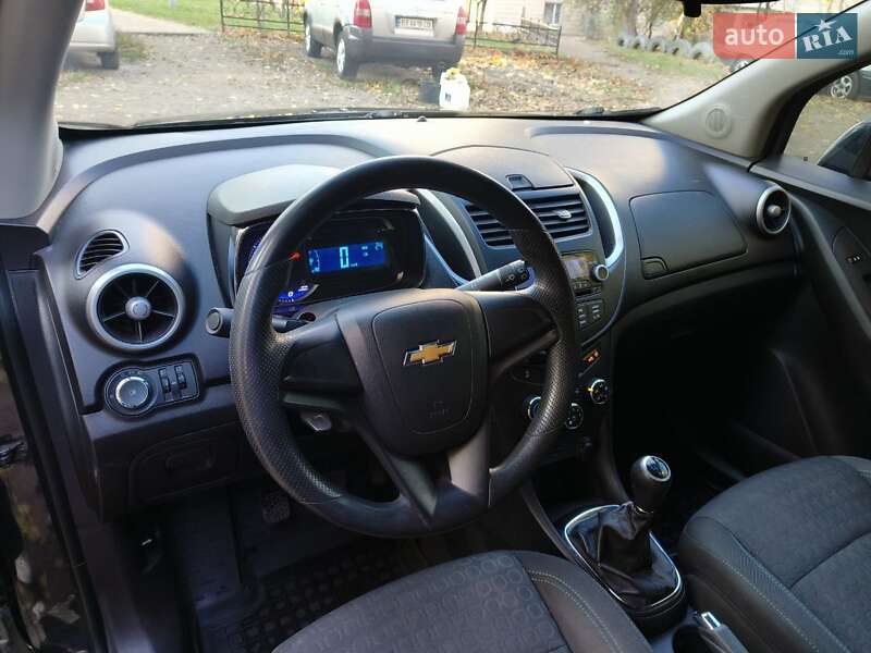 Внедорожник / Кроссовер Chevrolet Tracker 2014 в Киеве