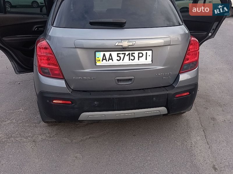 Внедорожник / Кроссовер Chevrolet Tracker 2014 в Василькове