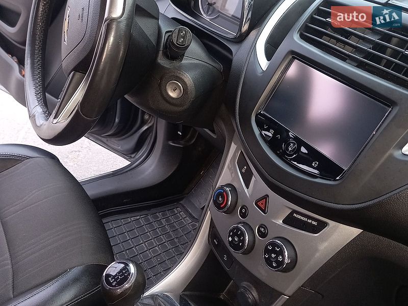 Внедорожник / Кроссовер Chevrolet Tracker 2014 в Василькове