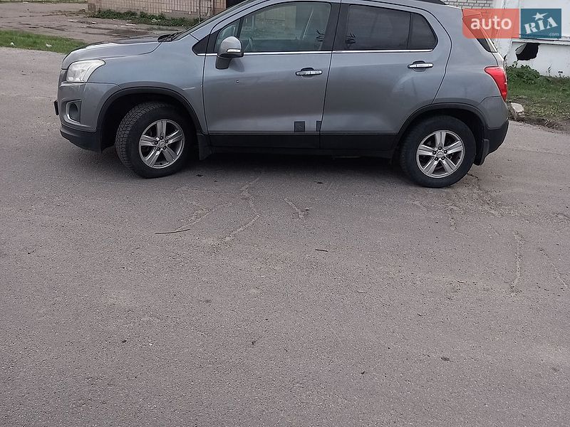 Внедорожник / Кроссовер Chevrolet Tracker 2014 в Василькове