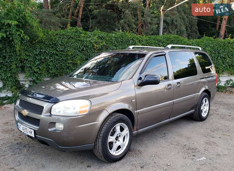 Мінівен Chevrolet Uplander