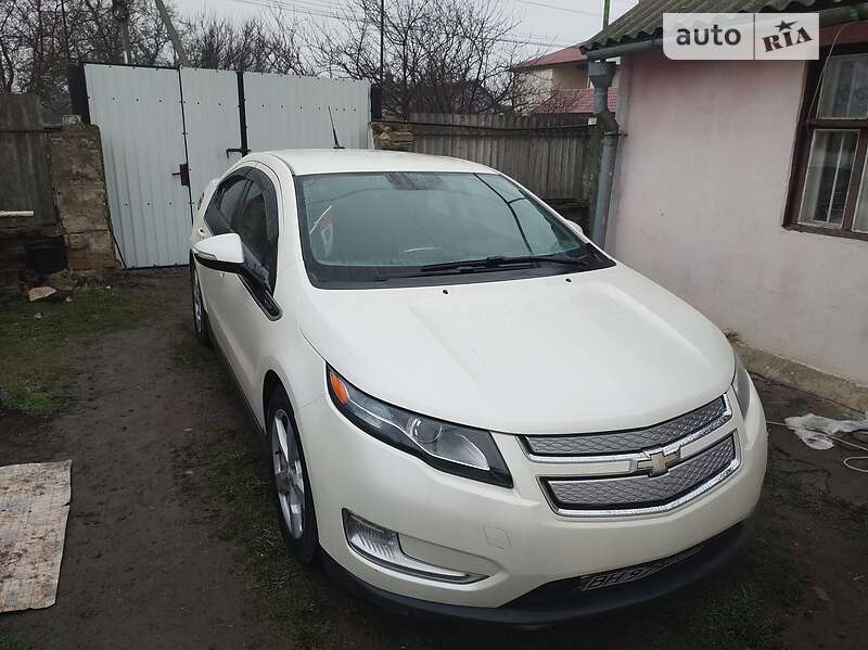 Універсал Chevrolet Volt