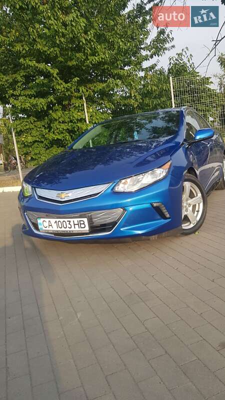 Хэтчбек Chevrolet Volt 2015 в Умани