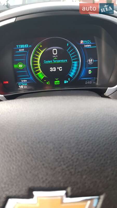 Хэтчбек Chevrolet Volt 2015 в Умани