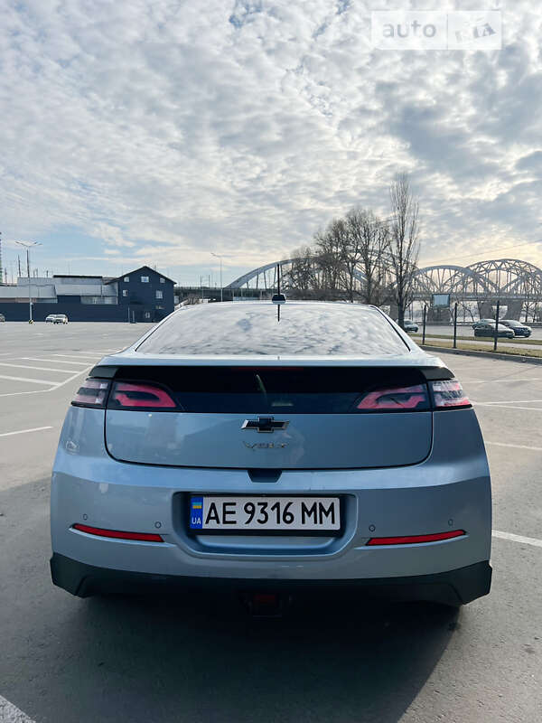 Хетчбек Chevrolet Volt 2015 в Києві