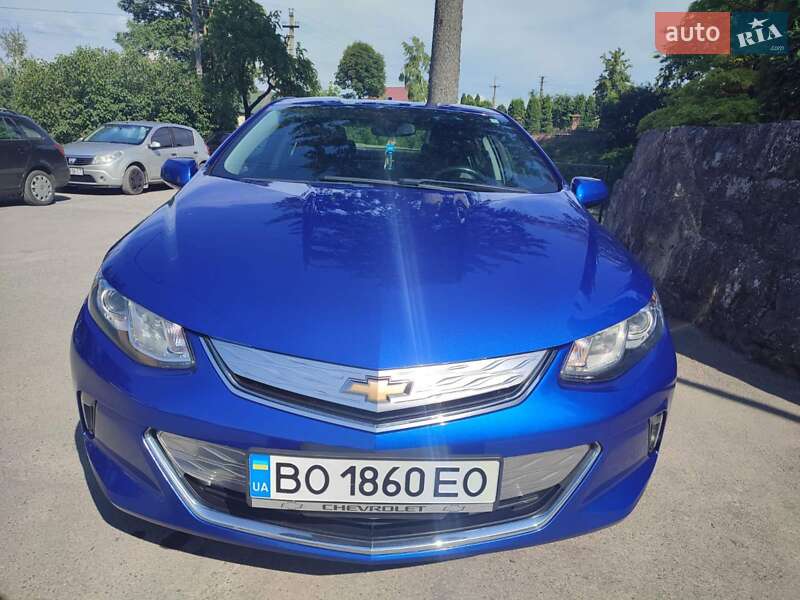 Хэтчбек Chevrolet Volt 2016 в Тернополе
