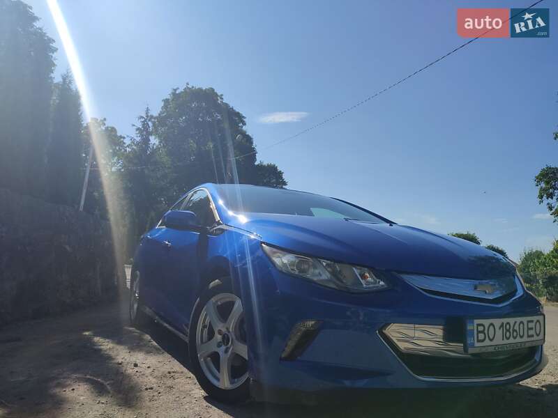 Хэтчбек Chevrolet Volt 2016 в Тернополе