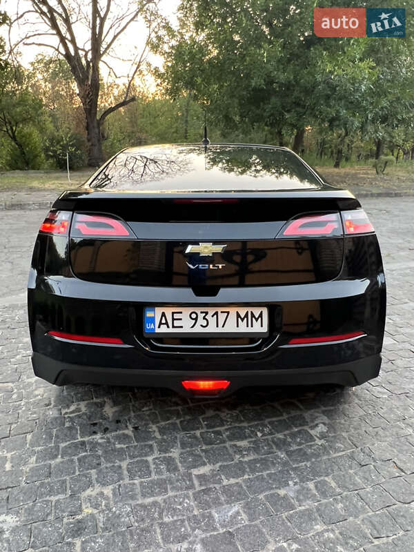 Хетчбек Chevrolet Volt 2013 в Дніпрі