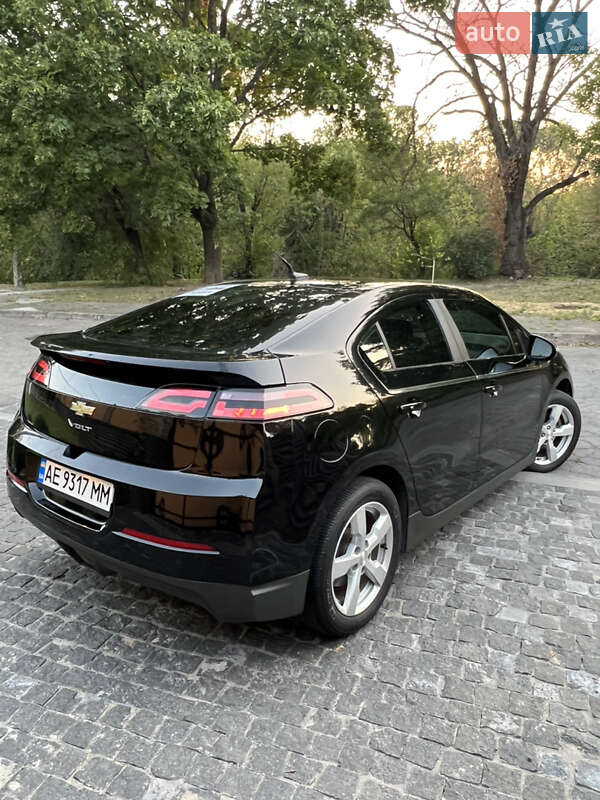 Хетчбек Chevrolet Volt 2013 в Дніпрі