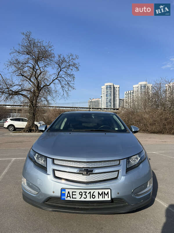 Хетчбек Chevrolet Volt 2013 в Дніпрі