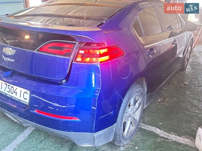 Хетчбек Chevrolet Volt 2012 в Чутовому