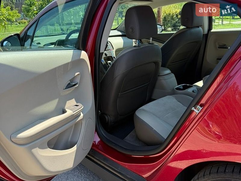 Хетчбек Chevrolet Volt 2014 в Кривому Розі
