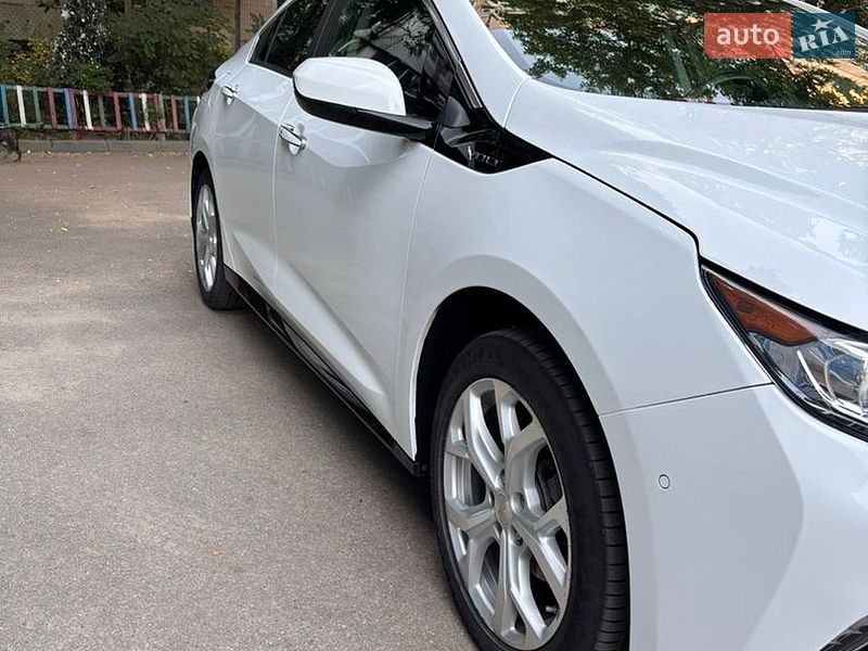 Хэтчбек Chevrolet Volt 2017 в Одессе