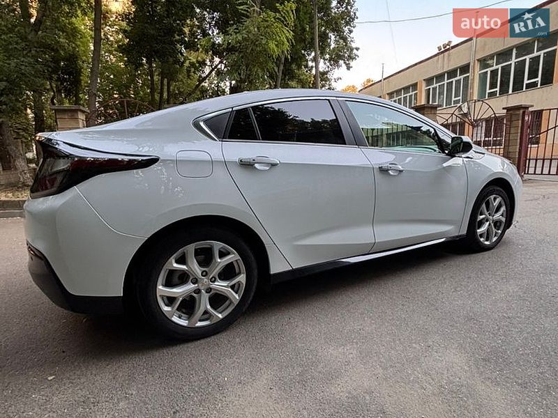 Хэтчбек Chevrolet Volt 2017 в Одессе