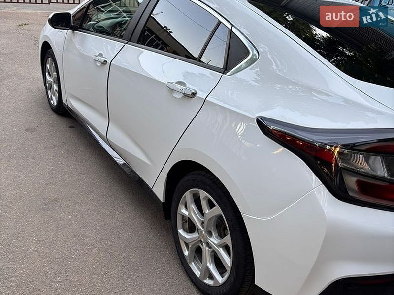 Хэтчбек Chevrolet Volt 2017 в Одессе