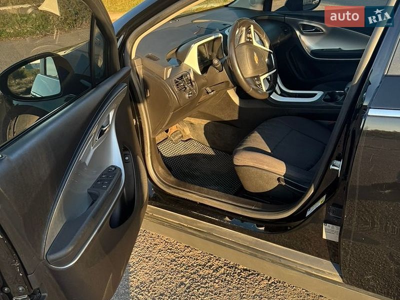 Хэтчбек Chevrolet Volt 2013 в Шептицькому