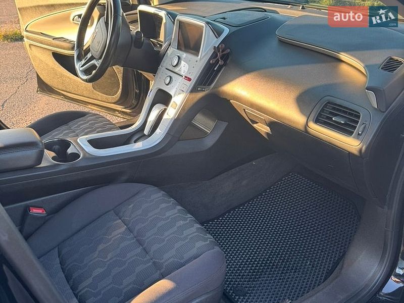 Хэтчбек Chevrolet Volt 2013 в Шептицькому