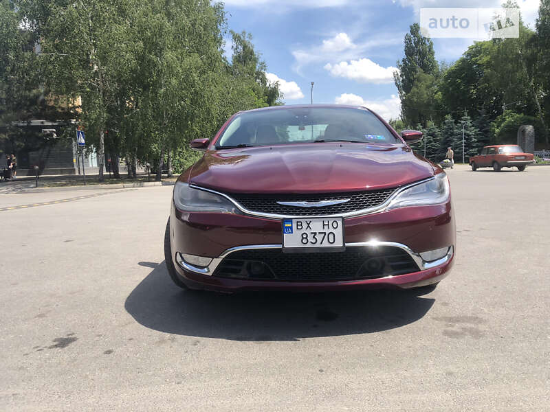 Chrysler 200