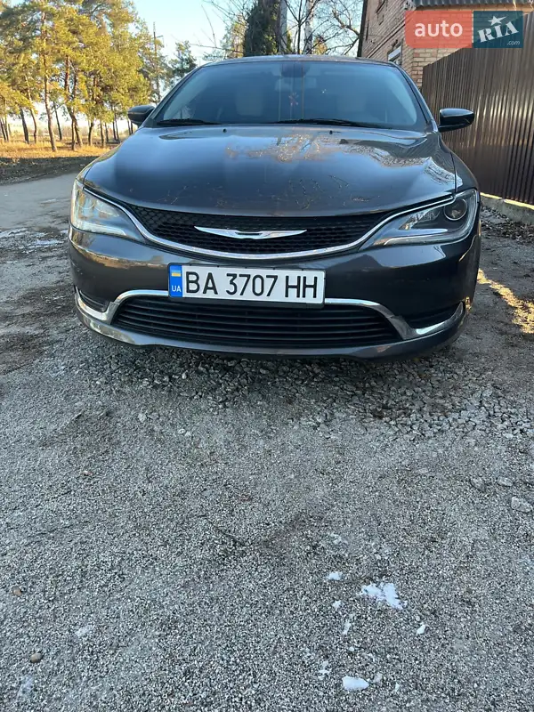 Chrysler 200