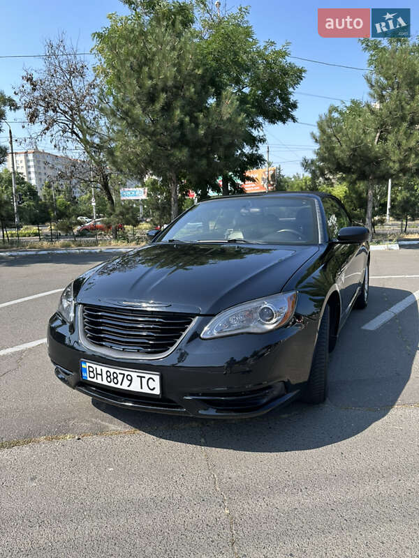 Кабриолет Chrysler 200
