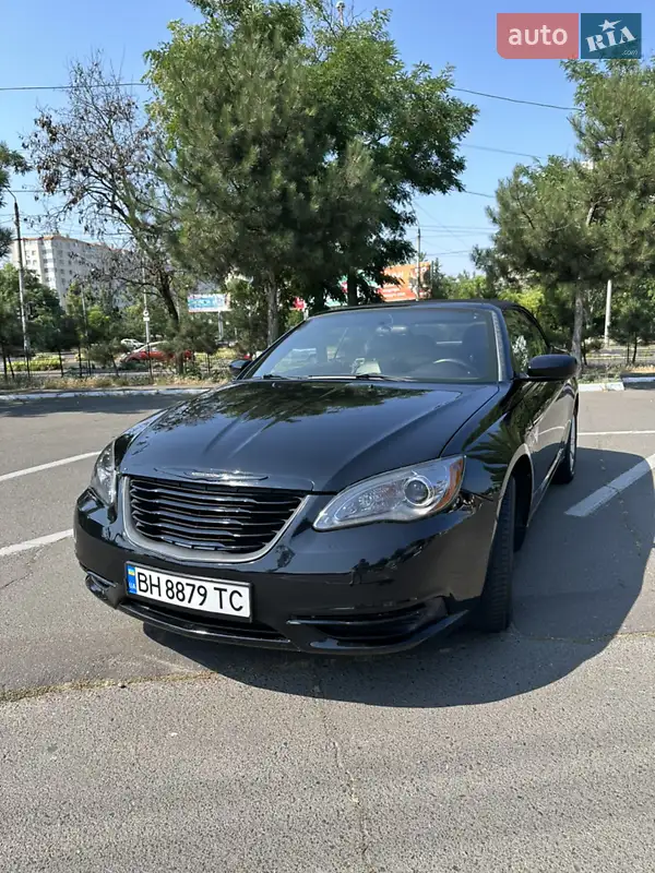 Chrysler 200 2012