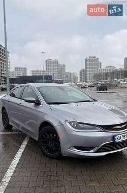 Chrysler 200  2015