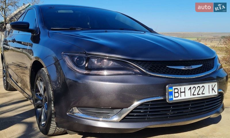 Chrysler 200