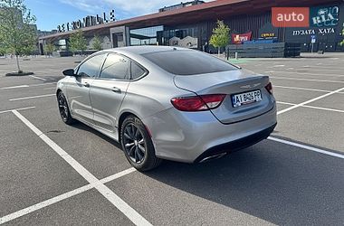 Chrysler 200  2017