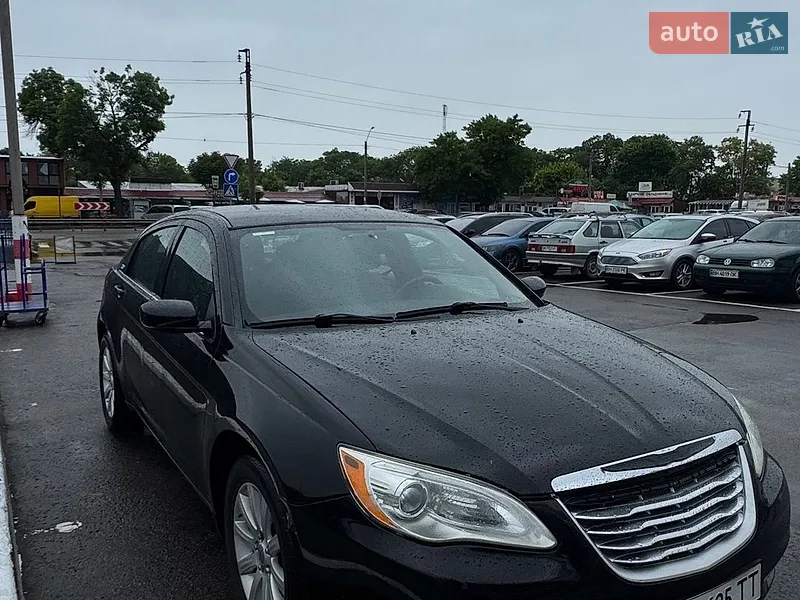 Chrysler 200