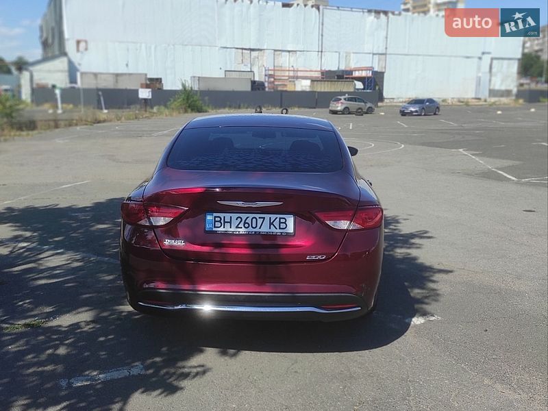 Седан Chrysler 200 2015 в Одессе