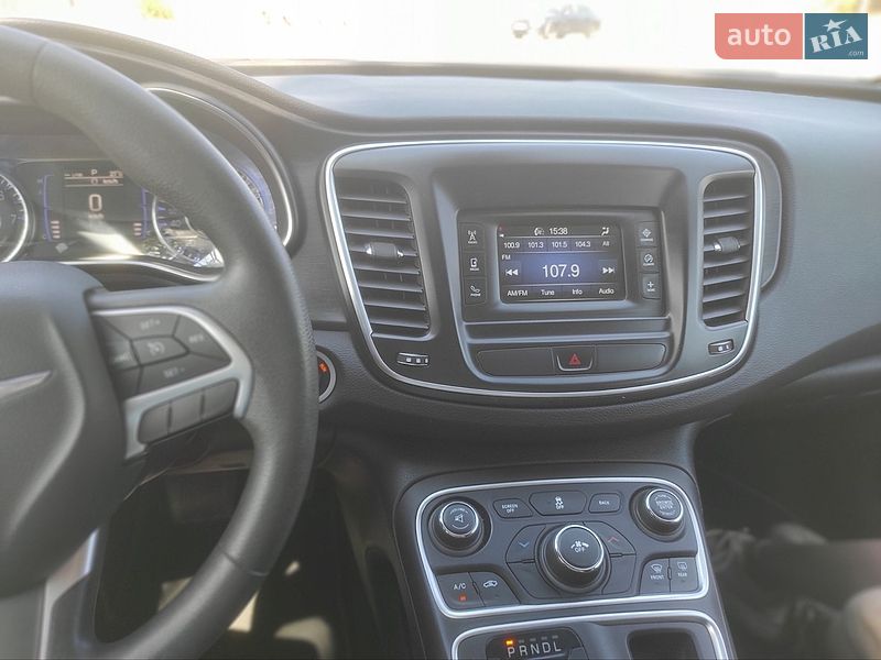 Седан Chrysler 200 2015 в Одессе