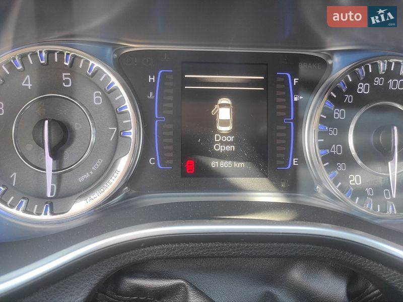 Седан Chrysler 200 2015 в Одессе