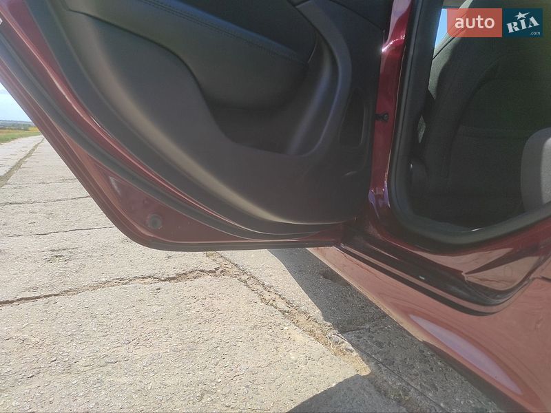 Седан Chrysler 200 2015 в Одессе