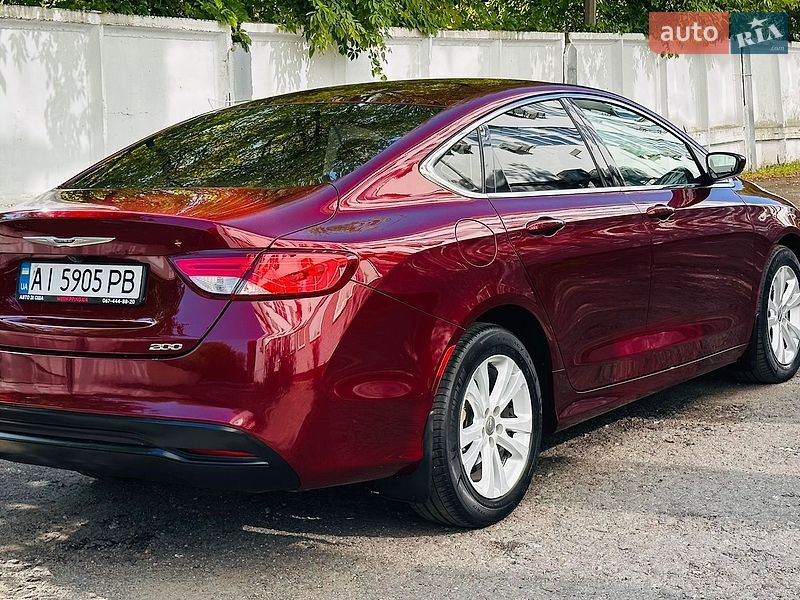 Седан Chrysler 200 2016 в Києві