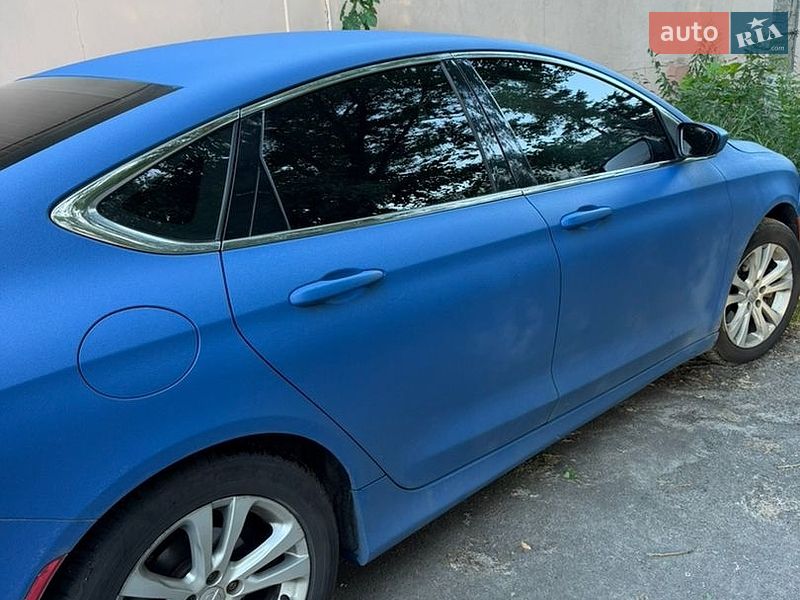 Седан Chrysler 200 2014 в Василькові
