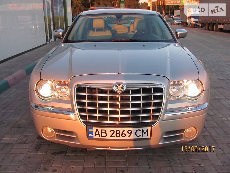 Chrysler 300 C 2005 года