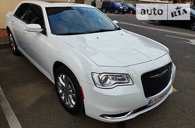 Chrysler 300C LIMITE 2016